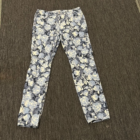 Cute jeans in EUC.  Floral pattern.  Sturdy yet feminine. - Picture 1 of 4